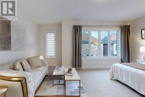 14 Settlers Road E, Oakville, ON - Indoor Photo Showing Living Room