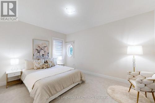 14 Settlers Road E, Oakville, ON - Indoor Photo Showing Bedroom