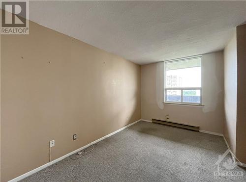 3rd Bedroom - 900 Dynes Road Unit#1104, Ottawa, ON - Indoor Photo Showing Other Room