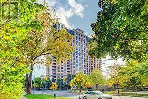 1113 - 18 Sommerset Way, Toronto (Willowdale East), ON - Outdoor