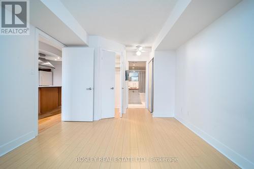 318 - 550 Queens Quay W, Toronto (Waterfront Communities), ON - Indoor Photo Showing Other Room