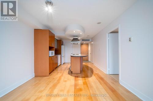 318 - 550 Queens Quay W, Toronto (Waterfront Communities), ON - Indoor Photo Showing Other Room