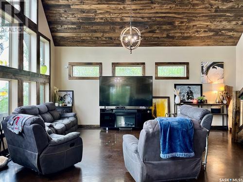 Retreat Property On Filion Lake, Canwood Rm No. 494, SK - Indoor Photo Showing Living Room