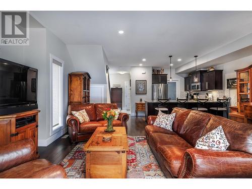 1170 Brant Avenue Unit# 12, Kelowna, BC - Indoor Photo Showing Living Room