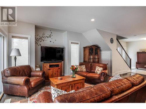 1170 Brant Avenue Unit# 12, Kelowna, BC - Indoor Photo Showing Living Room