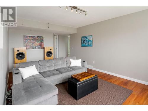 3640 Webber Road, West Kelowna, BC - Indoor Photo Showing Living Room