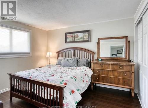 10405 Shenandoah, Windsor, ON - Indoor Photo Showing Bedroom