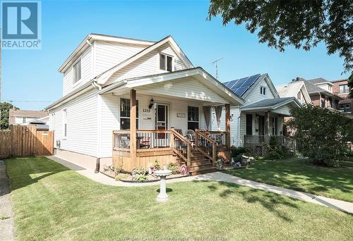 1215 Lincoln, Windsor, ON - Outdoor With Deck Patio Veranda With Facade