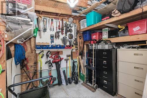 1215 Lincoln, Windsor, ON - Indoor With Storage