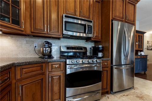 71 Newport Lane, Port Dover, ON - Indoor Photo Showing Kitchen