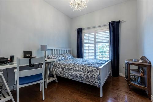 71 Newport Lane, Port Dover, ON - Indoor Photo Showing Bedroom