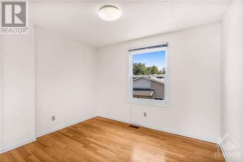 1073 Elmlea Drive, Ottawa, ON - Indoor Photo Showing Other Room