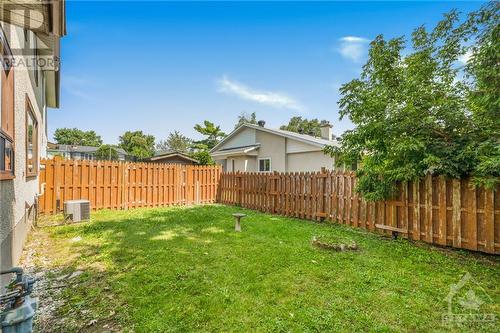 1073 Elmlea Drive, Ottawa, ON - Outdoor