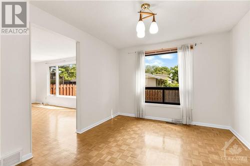 1073 Elmlea Drive, Ottawa, ON - Indoor Photo Showing Other Room