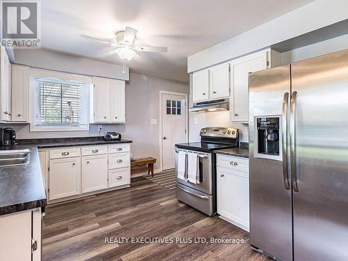 936125 Airport Road N, Mulmur, ON - Indoor Photo Showing Kitchen With Double Sink