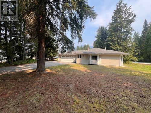 972 Dogwood Drive, South Slocan, BC - Outdoor