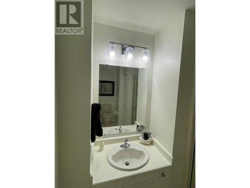 4303 27 Avenue Unit# 28, Vernon, BC - Indoor Photo Showing Bathroom