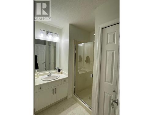 4303 27 Avenue Unit# 28, Vernon, BC - Indoor Photo Showing Bathroom