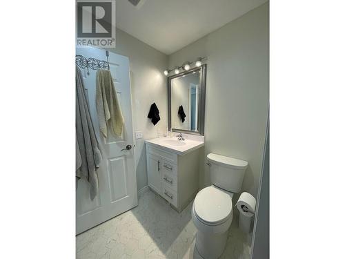 4303 27 Avenue Unit# 28, Vernon, BC - Indoor Photo Showing Bathroom