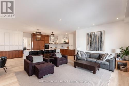 3471 Grand Oak Cross, London, ON - Indoor Photo Showing Living Room