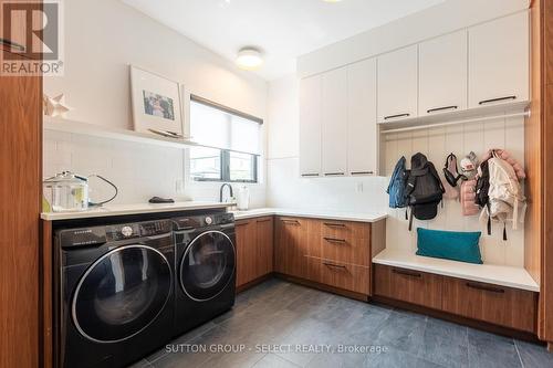 3471 Grand Oak Cross, London, ON - Indoor Photo Showing Laundry Room