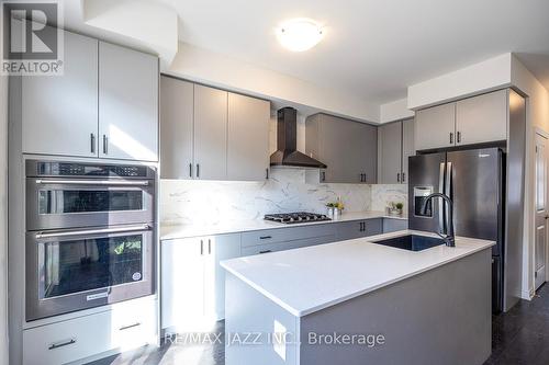 779 Eddystone Path, Oshawa (Donevan), ON - Indoor Photo Showing Kitchen With Upgraded Kitchen