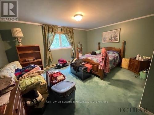 974263 Highway 567, Timiskaming Remote Area, ON - Indoor Photo Showing Bedroom