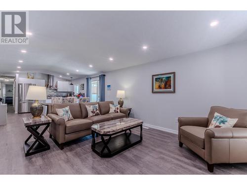 7310 Dawson Road, Prince George, BC - Indoor Photo Showing Living Room