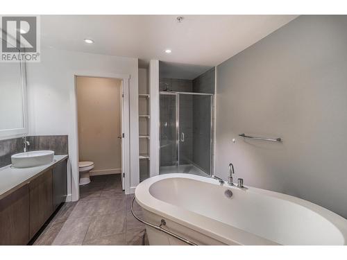 400 Stemwinder Drive Unit# 105, Kimberley, BC - Indoor Photo Showing Bathroom