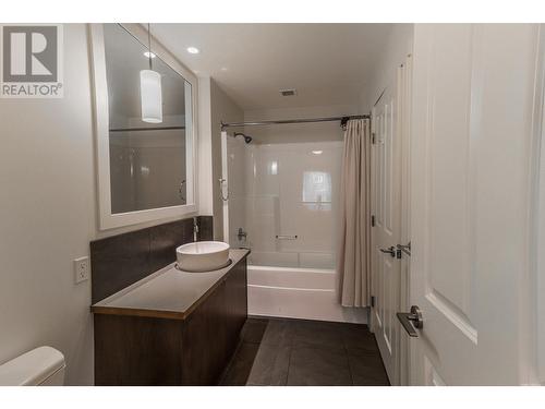 400 Stemwinder Drive Unit# 105, Kimberley, BC - Indoor Photo Showing Bathroom