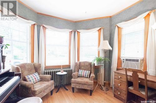 1140 Garnet Street, Regina, SK - Indoor Photo Showing Living Room