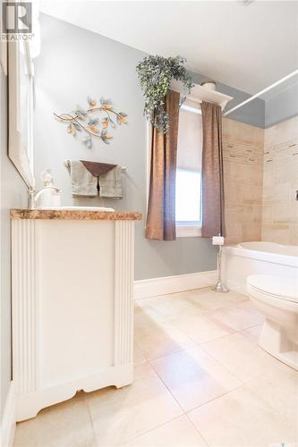 1140 Garnet Street, Regina, SK - Indoor Photo Showing Bathroom