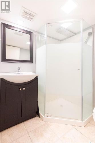 1140 Garnet Street, Regina, SK - Indoor Photo Showing Bathroom