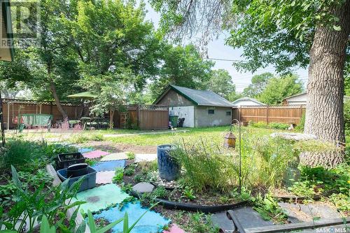 1140 Garnet Street, Regina, SK - Outdoor With Backyard