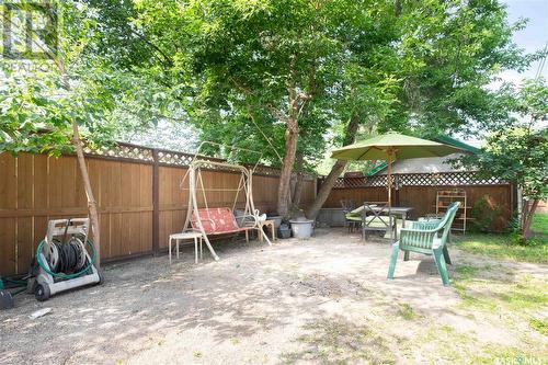 1140 Garnet Street, Regina, SK - Outdoor With Backyard