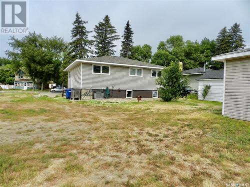 873 4Th Avenue Ne, Moose Jaw, SK - Outdoor With Exterior