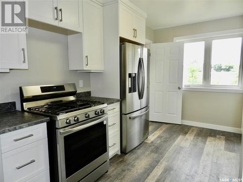 873 4Th Avenue Ne, Moose Jaw, SK - Indoor Photo Showing Kitchen