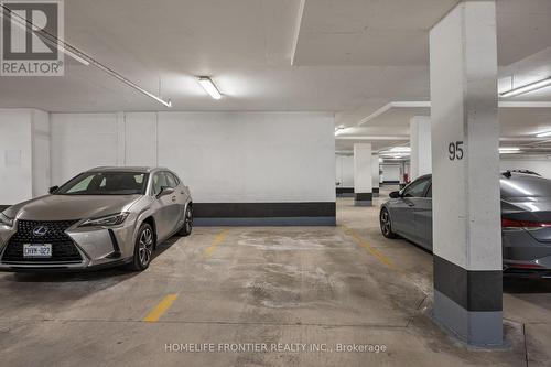 229 - 11611 Yonge Street E, Richmond Hill (Jefferson), ON - Indoor Photo Showing Garage