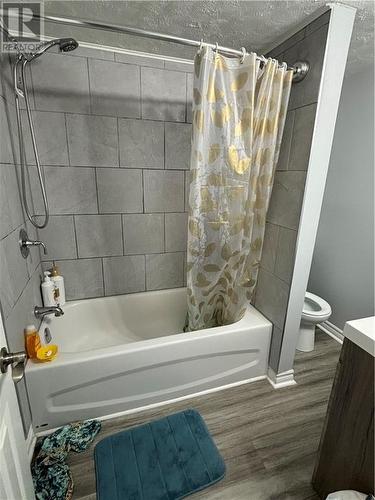 52 Lefebvre Avenue, Cornwall, ON - Indoor Photo Showing Bathroom