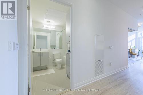 304 - 10 Gibbs Road, Toronto, ON - Indoor Photo Showing Bathroom