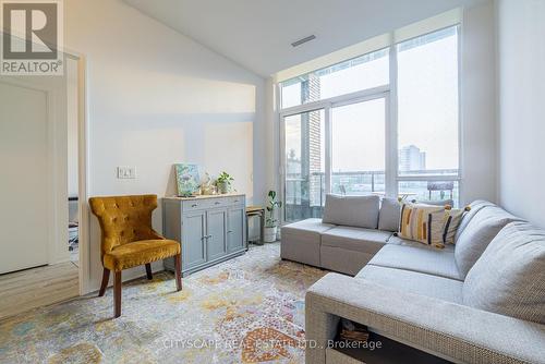 304 - 10 Gibbs Road, Toronto, ON - Indoor Photo Showing Living Room