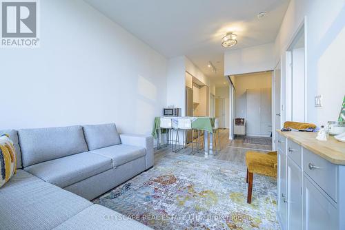 304 - 10 Gibbs Road, Toronto, ON - Indoor Photo Showing Living Room