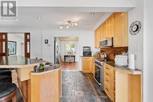 11825 Lakeshore Road, Wainfleet, ON - Indoor Photo Showing Kitchen