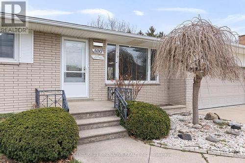 890 Wallace Avenue, Windsor, ON - Outdoor