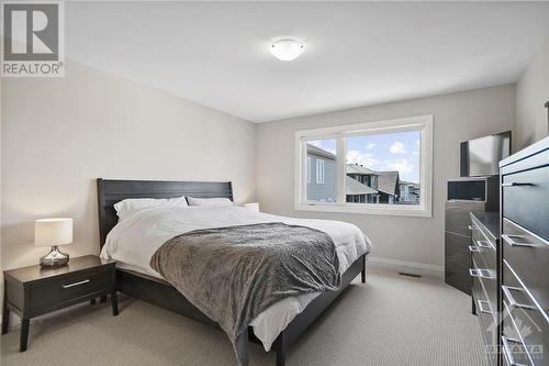 Master bedroom - 4530 Kelly Farm Drive, Ottawa, ON - Indoor Photo Showing Bedroom