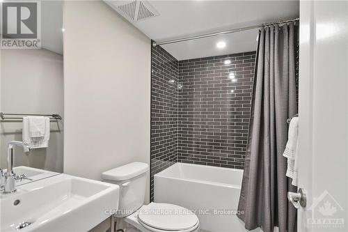 4530 Kelly Farm Drive, Ottawa, ON - Indoor Photo Showing Bathroom