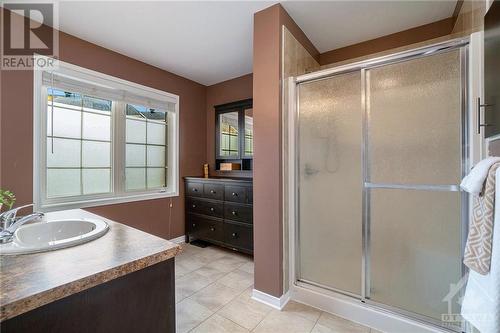 194 Camden Private, Ottawa, ON - Indoor Photo Showing Bathroom