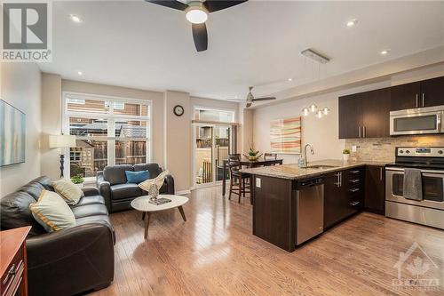 194 Camden Private, Ottawa, ON - Indoor Photo Showing Kitchen