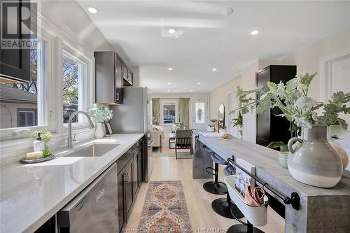 2374 Alexis, Windsor, ON - Indoor Photo Showing Kitchen With Upgraded Kitchen