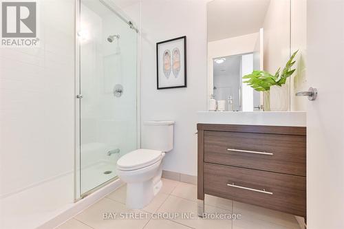 2202 - 70 Forest Manor Road, Toronto (Henry Farm), ON - Indoor Photo Showing Bathroom